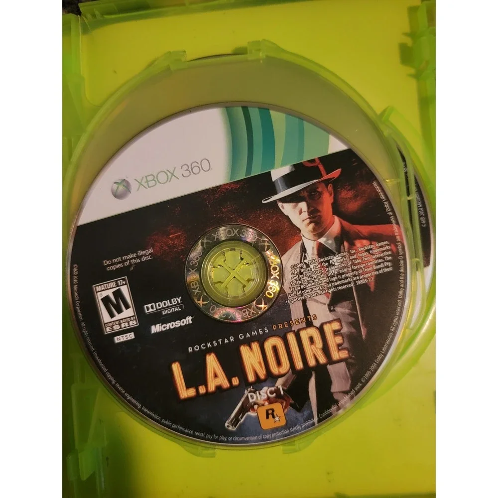 L.A. Noire Xbox 360 3-Disc Complete + BradyGames Strategy Guide Bundle